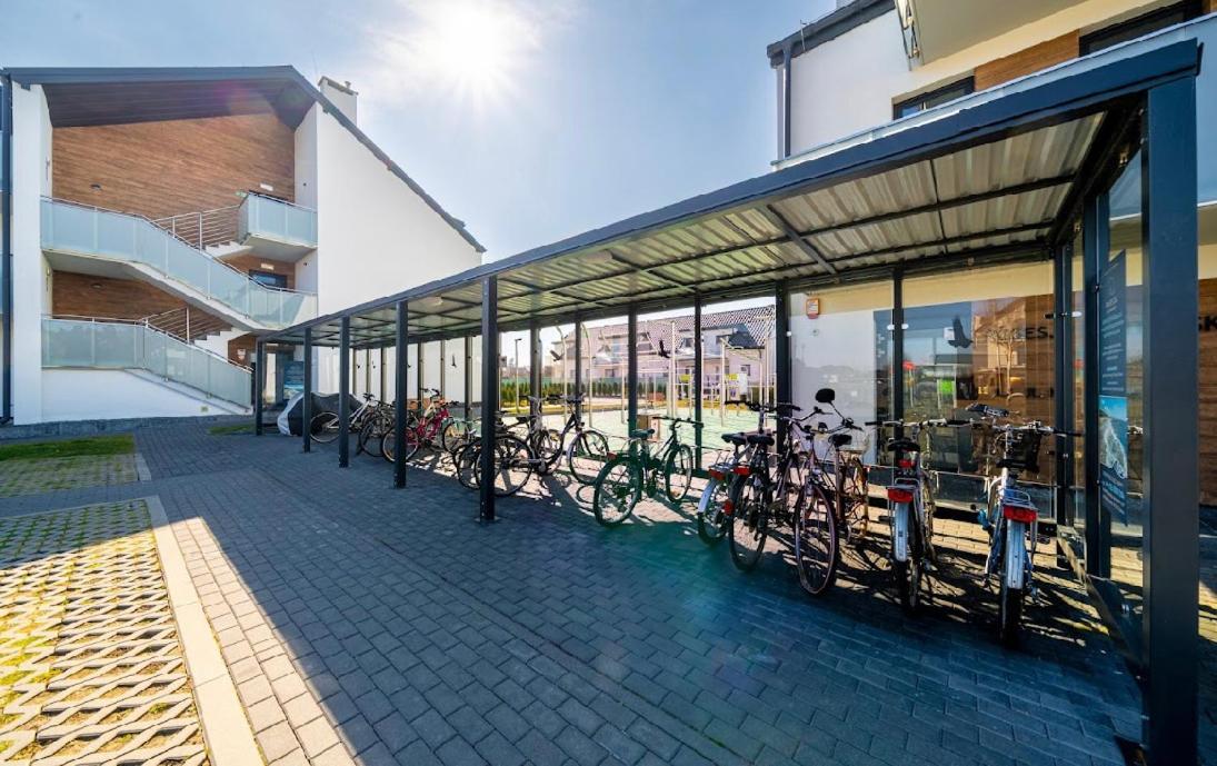 Apartament Przy Wydmie กชึชโบโว ภายนอก รูปภาพ